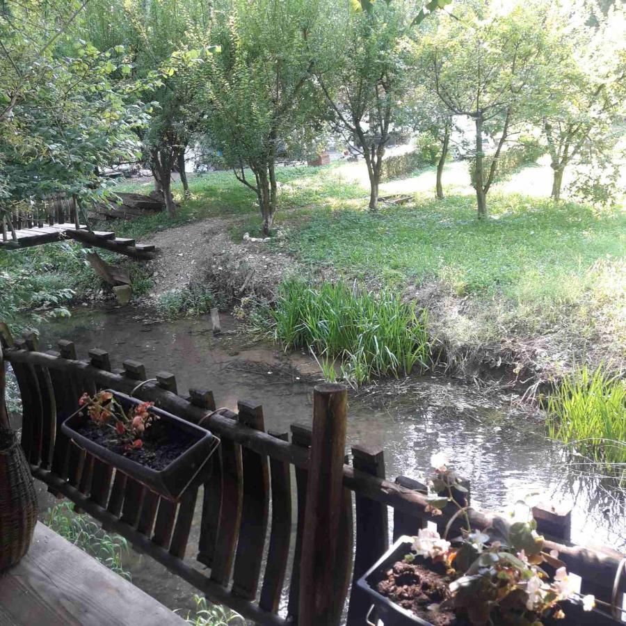Sljivik Konuk evi Ni Dış mekan fotoğraf