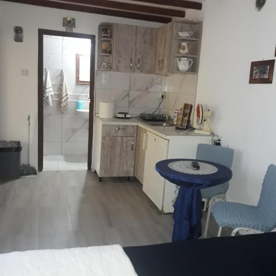 Sljivik Konuk evi Ni Dış mekan fotoğraf